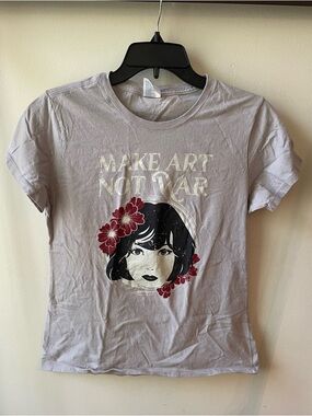 “Make Art Not War” Custom Novelty Printed T-Shirt